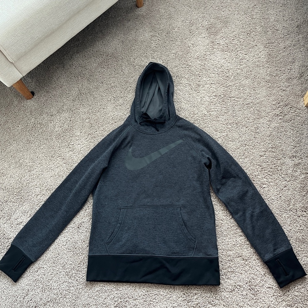 NIKE Therma-FIT Hoodie with Thumbholes - Black/Gray